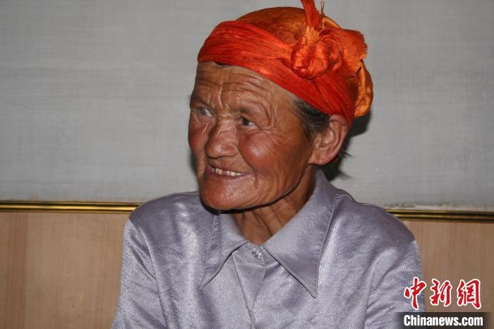 薩仁托婭拍攝的“草原母親”?！∷_仁托婭供圖