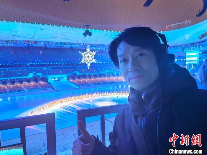 張文海在“鳥巢”內?！埼暮?供圖