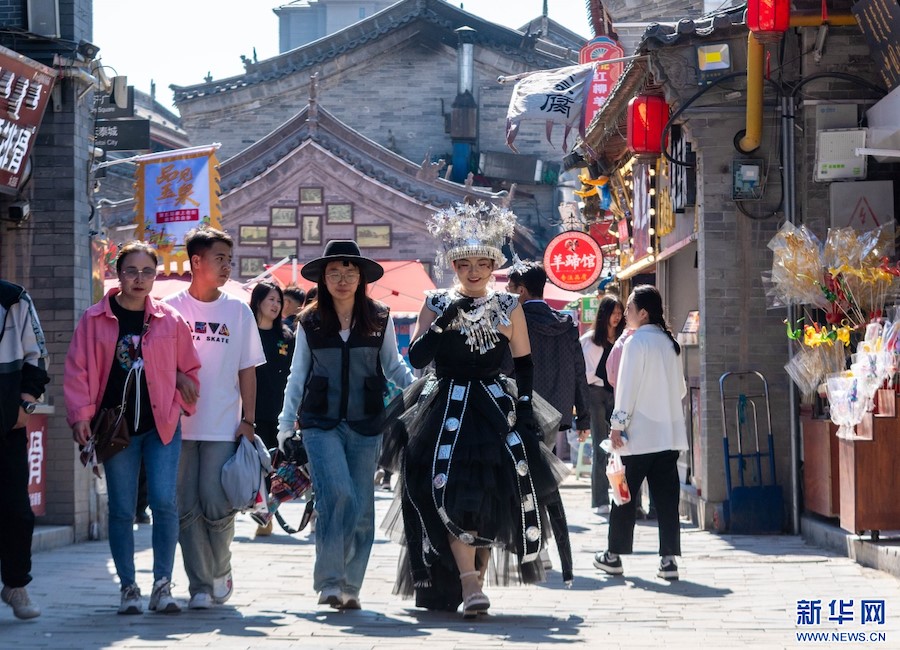 1714884947108625.png 00300675143_8c2b0120.png