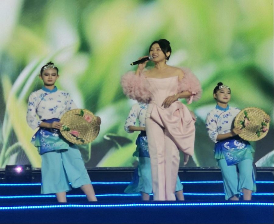 “如七而遇 相思烏?！边@場(chǎng)七夕主題音樂(lè)會(huì)甜出圈584.png