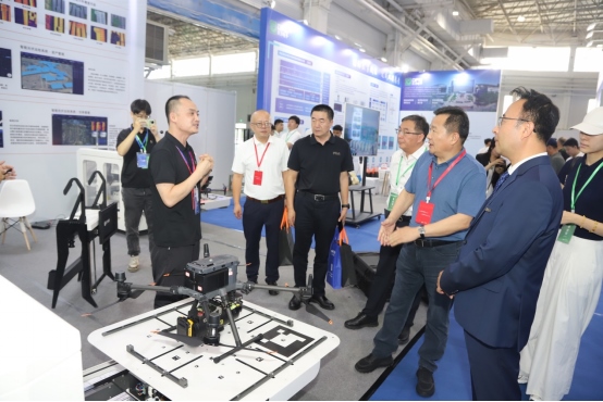 1724428581121513.png 2024中國內蒙古清潔能源產(chǎn)業(yè)博覽會在呼和浩特開幕1216.png