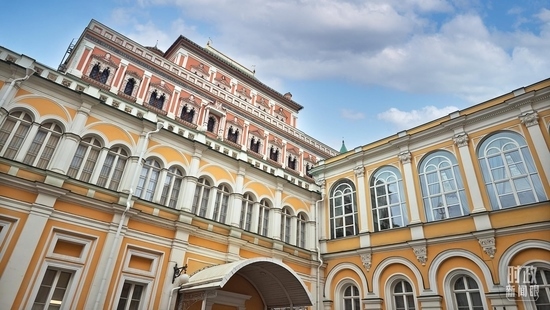  △當(dāng)?shù)貢r(shí)間3月21日，莫斯科，克里姆林宮。（總臺(tái)央廣記者潘毅拍攝）