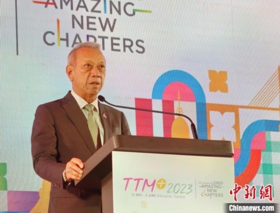 泰國旅游及體育部部長(zhǎng)皮帕在開幕式上致辭。 趙婧楠 攝