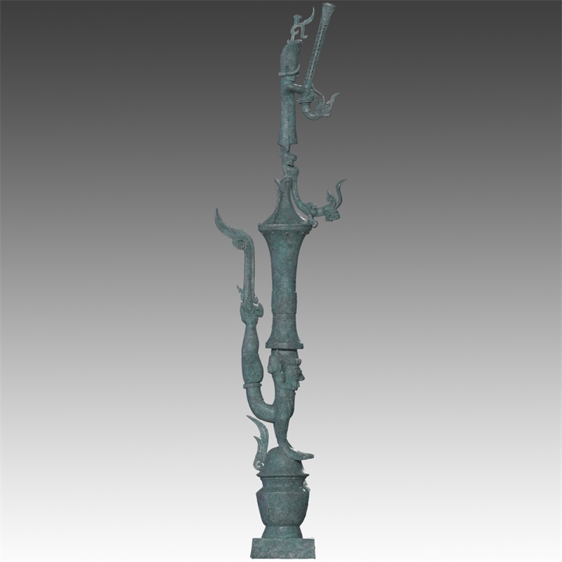 銅罍座倒立鳥足頂尊神像。四川省文物考古研究院供圖