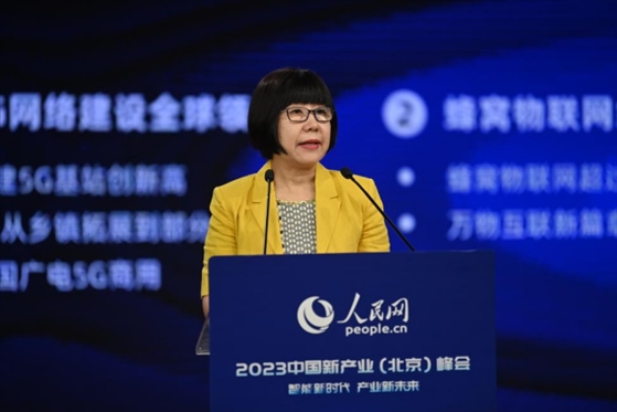 人民網(wǎng)監(jiān)事會主席唐維紅。人民網(wǎng)記者 于凱攝