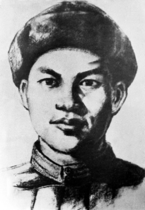  這是邱少云像。新華社發(fā)（資料照片）