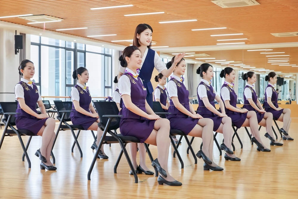 形象儀態(tài)塑造。