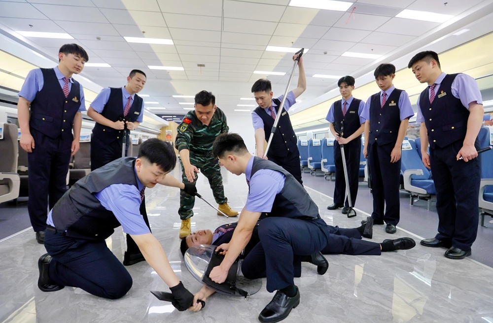 應(yīng)急處置培訓(xùn)。