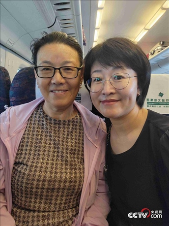 （呼群、寶力母女 受訪者供圖）