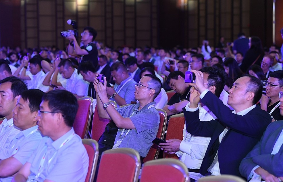 2023數(shù)字經(jīng)濟(jì)峰會(huì)·城市智能升級(jí)主題論壇現(xiàn)場(chǎng)。人民網(wǎng)記者 翁奇羽攝