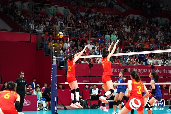 比賽現(xiàn)場(chǎng)。人民網(wǎng)記者 胡雪蓉?cái)z