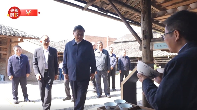 2023年10月11日，習近平在江西景德鎮(zhèn)考察。（視頻截圖）