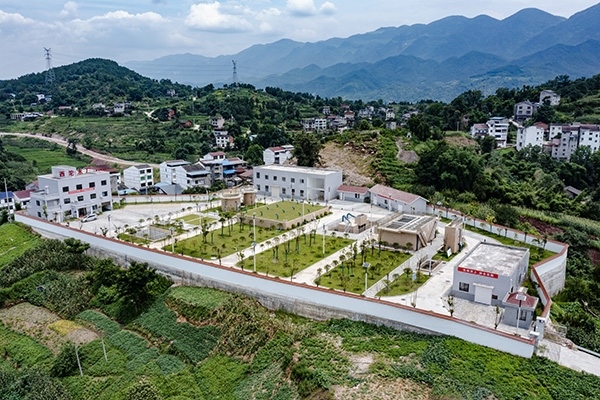 建成后的西沱鎮(zhèn)水廠。受訪者供圖