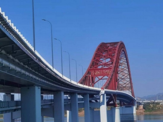 清水塘大橋側(cè)面。本報記者 常雯宜攝