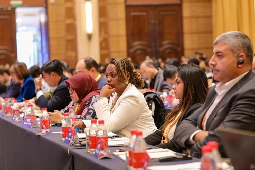 11月24日，論壇嘉賓在聆聽演講。新華社記者 辛夢晨 攝