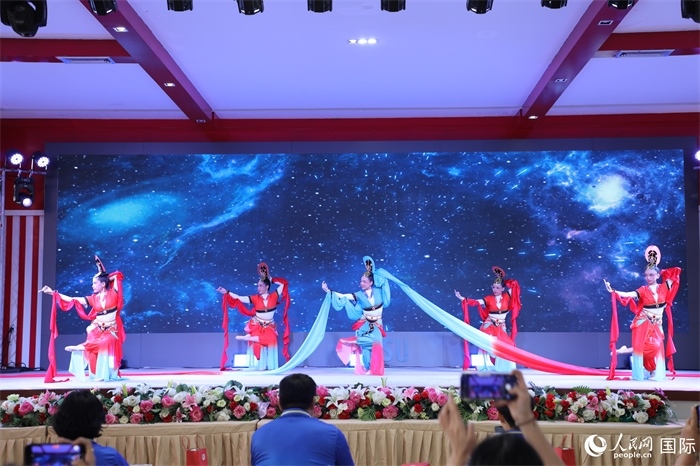 才藝表演環(huán)節(jié)。人民網記者 孫廣勇攝