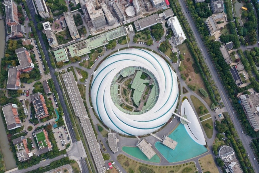 位于上海張江科學(xué)城的國家大科學(xué)裝置上海光源（2020年10月26日攝，無人機照片）。