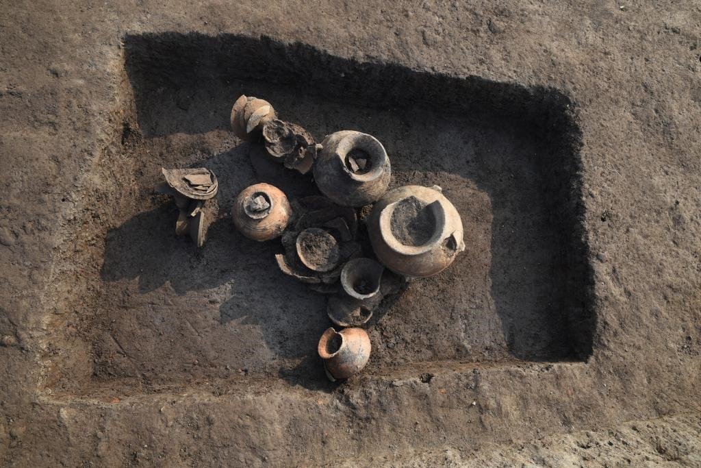 汶溪遺址河姆渡文化晚期墓葬。寧波市文化遺產(chǎn)管理研究院供圖