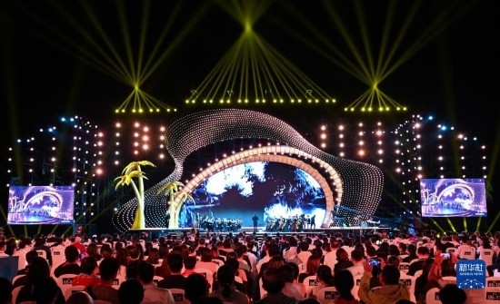 12月16日拍攝的第五屆海南島國際電影節(jié)開幕式現(xiàn)場。