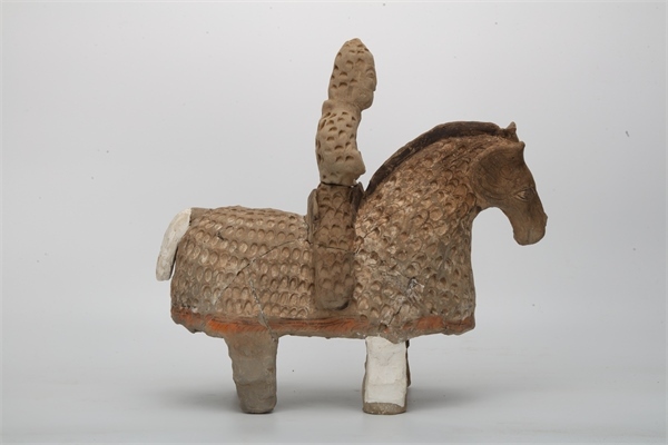 陶鎧甲騎馬俑。國(guó)家文物局供圖