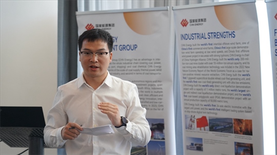 龍源公司代表發(fā)言致辭。 人民網 張茜攝