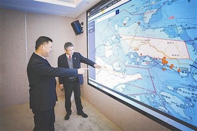 圖③：法官為涉案船舶尋找安全的錨泊地點(diǎn)。