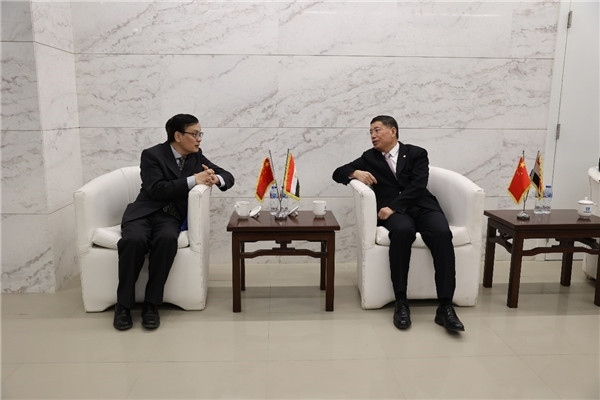 李永明同埃及趙劉慶公參會(huì)談交流。主辦方供圖