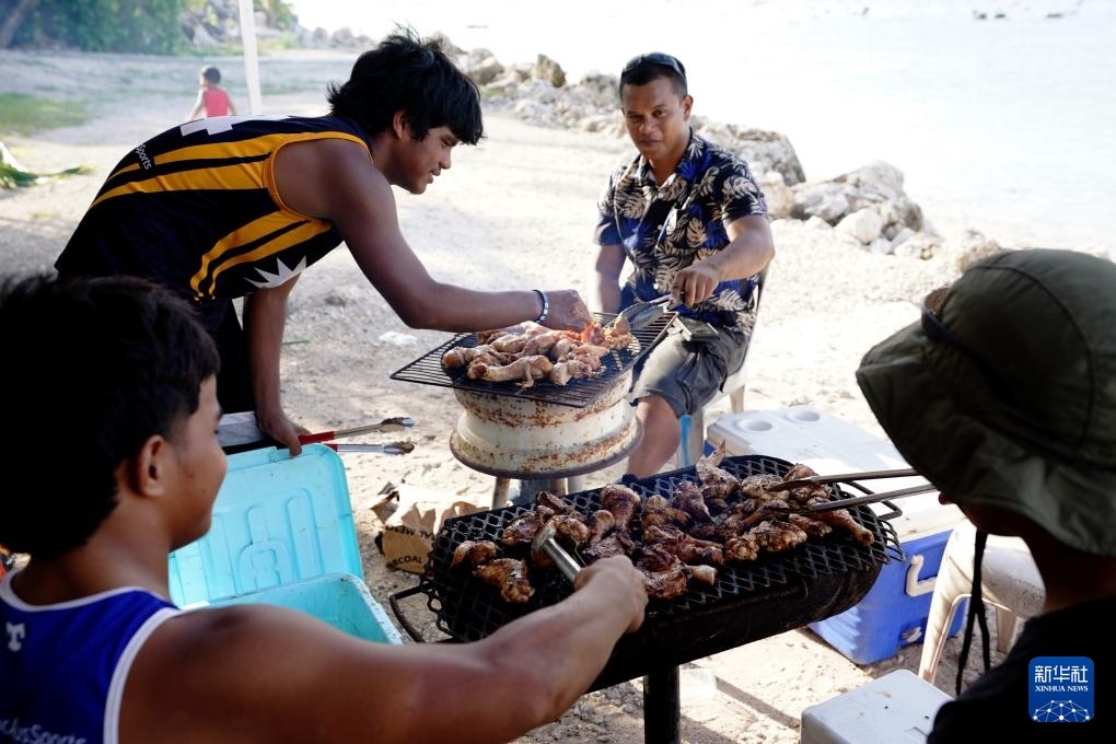 1月20日，當(dāng)?shù)厝嗽阼敽＿厽?。新華社記者 王申 攝