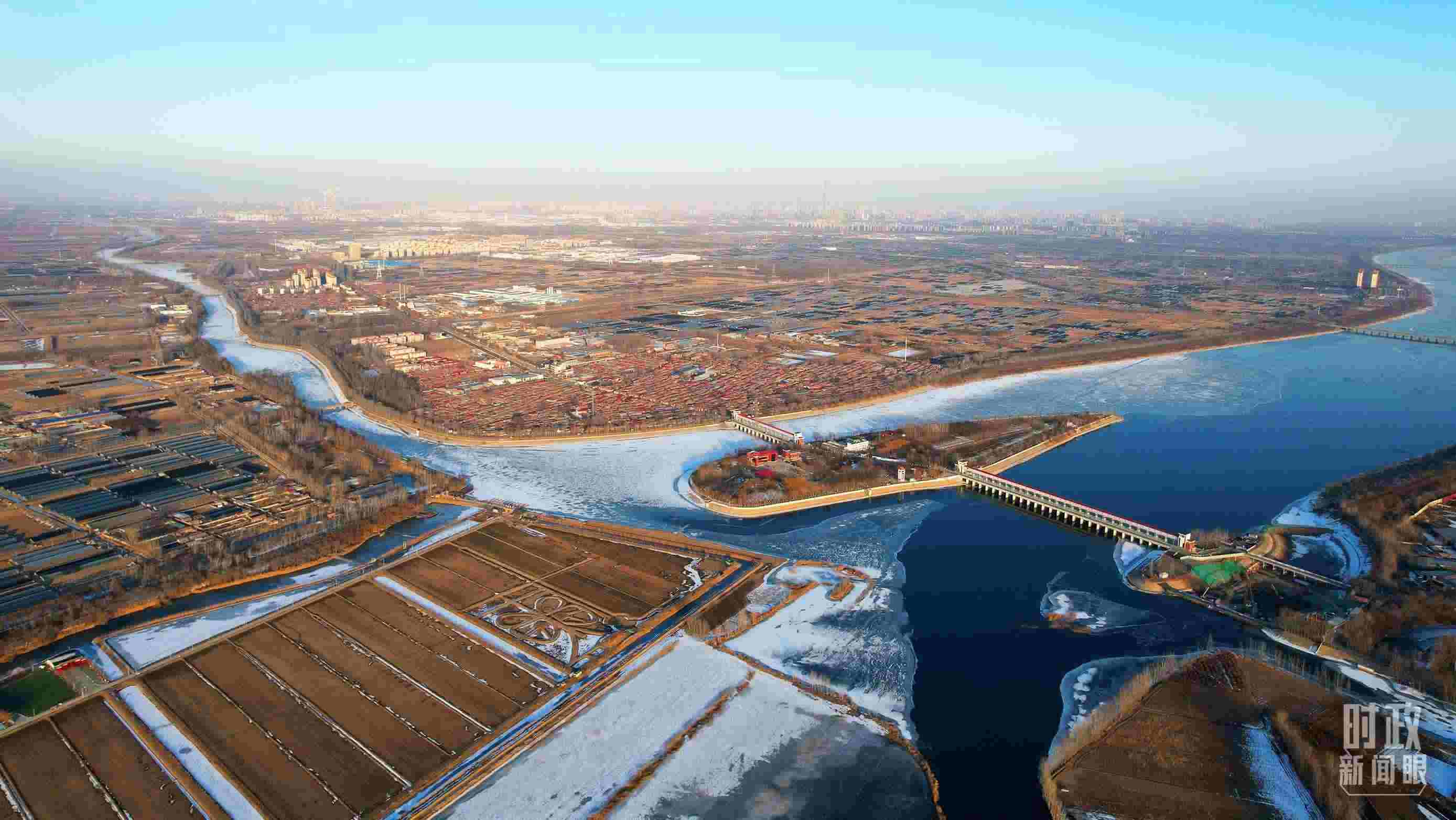 △俯瞰第六埠村。（總臺(tái)央視記者范凱拍攝）