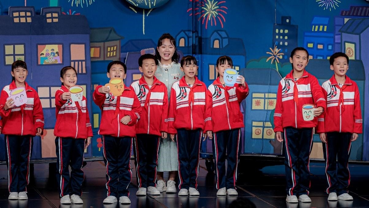 湖南省懷化市會(huì)同縣粟裕希望小學(xué)田野詩(shī)班彩排現(xiàn)場(chǎng)。主辦方供圖