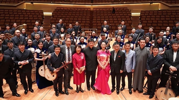“”天地永樂·中國節(jié)“”音樂會演出人員合影。中國駐德國大使館供圖
