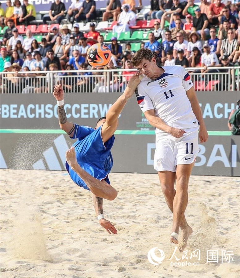 2月15日，意大利隊對陣美國隊。人民網(wǎng)塔里克·易卜拉欣攝