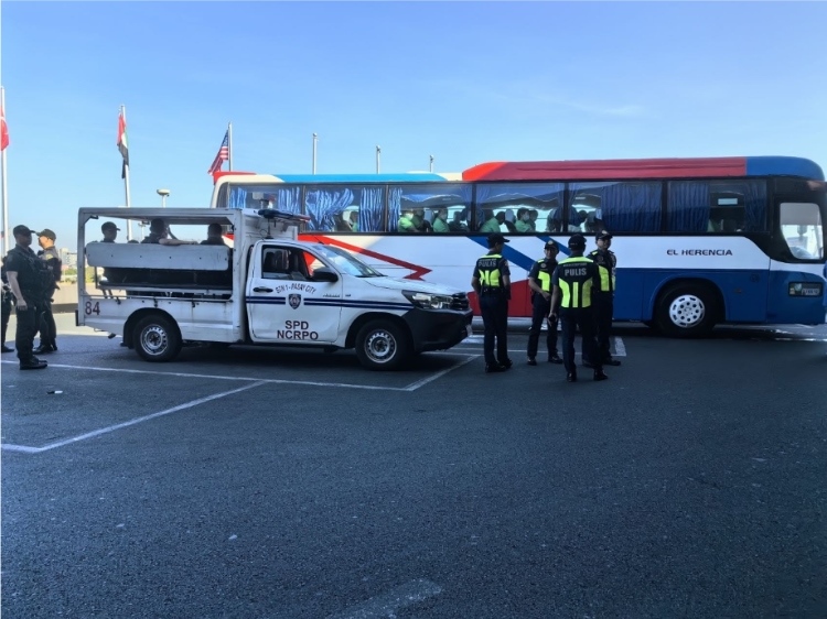 菲反有組織犯罪委員會等部門組織多次聯(lián)合突擊執(zhí)法。駐菲律賓使館供圖