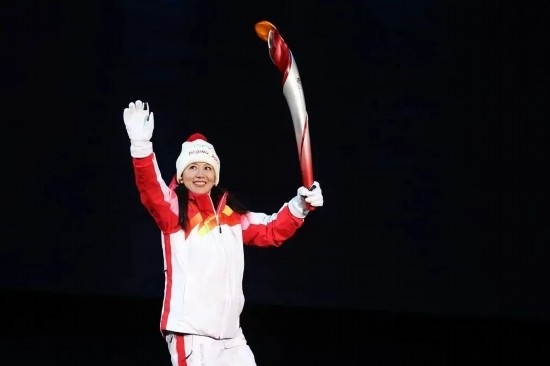 楊揚(yáng)擔(dān)任北京冬奧會(huì)開幕式主火炬手。