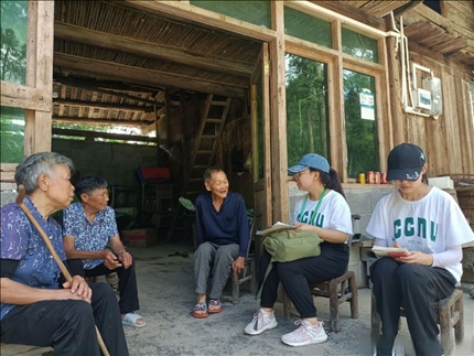 △ 2022年7月，華中師范大學生命科學學院鄉(xiāng)村振興之旅暑期實踐隊赴湖北省恩施市宣恩縣長潭河侗族鄉(xiāng)開展“生態(tài)文明助力鄉(xiāng)村振興”暑期社會實踐活動。