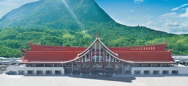 中老鐵路增開(kāi)1對(duì)國(guó)際旅客列車。國(guó)鐵集團(tuán)供圖