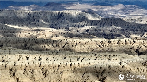 西藏阿里地區(qū)札達(dá)土林國(guó)家地質(zhì)公園。人民網(wǎng)記者 次仁羅布攝