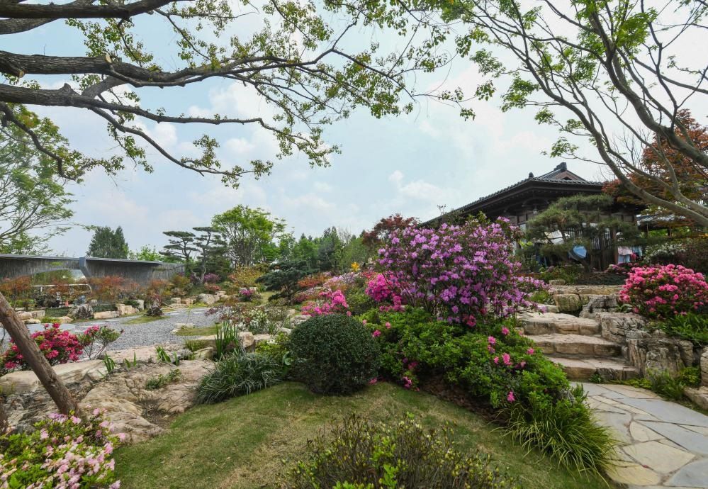 這是2024年4月12日拍攝的成都世園會主會場寧波園。新華社記者 王曦 攝