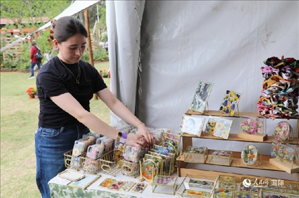 坎波·馬特活動(dòng)現(xiàn)場。埃內(nèi)斯托·多明戈斯攝