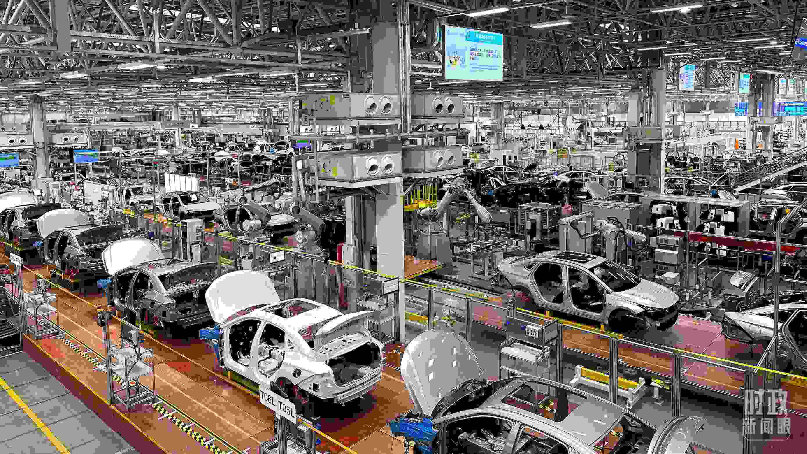 廣州廣汽埃安總裝車(chē)間智能生產(chǎn)線(xiàn)。2023年4月，習(xí)近平曾到這里考察。（總臺(tái)央視記者趙化拍攝）