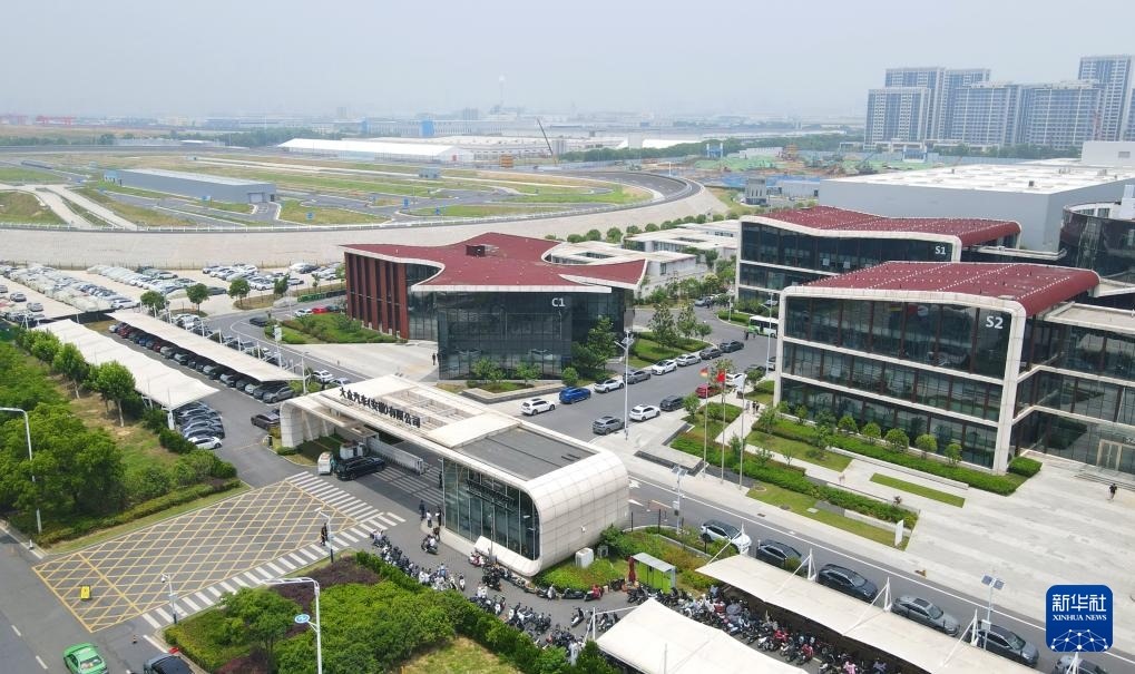 大眾汽車（安徽）有限公司外景（無人機(jī)照片，2024年6月7日攝）。新華社記者 郭晨 攝