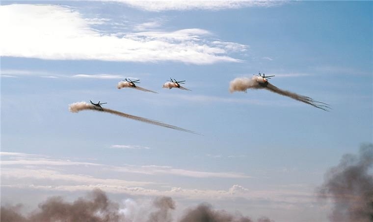 △“和平使命—2021”上合組織聯(lián)合反恐軍演。