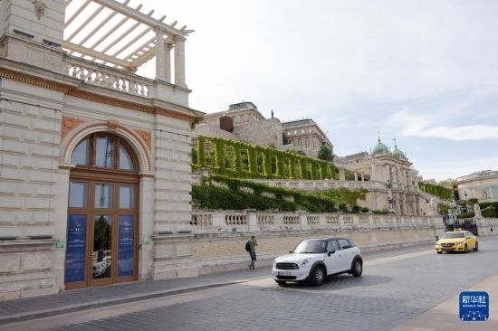 這是7月1日在匈牙利布達佩斯拍攝的匈牙利作為歐盟輪值主席國舉辦系列活動的場地外景。新華社發(fā)（弗爾季·奧蒂洛攝）