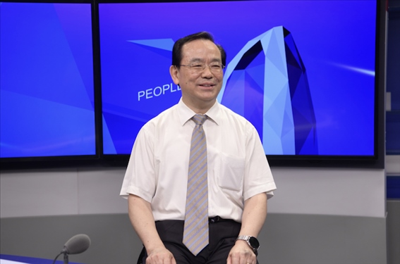 中國人民大學(xué)法學(xué)院教授、博士生導(dǎo)師楊建順。人民網(wǎng)記者 王曉嘯攝