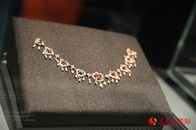 展覽“傳奇之旅：馬可·波羅與絲綢之路上的世界”展品。人民網(wǎng) 殷韜攝