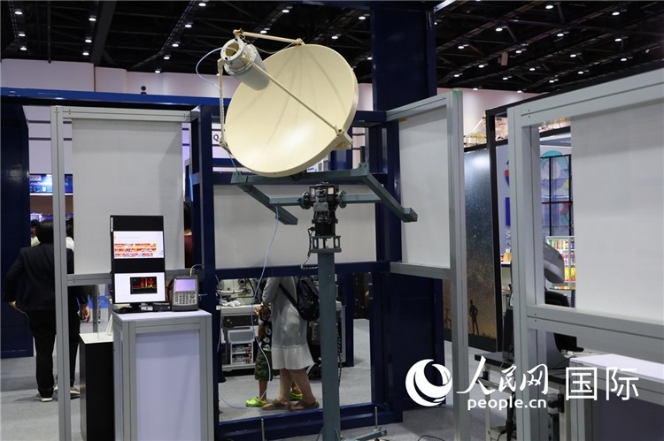 泰國衛(wèi)星設(shè)備。人民網(wǎng)記者 簡承淵攝