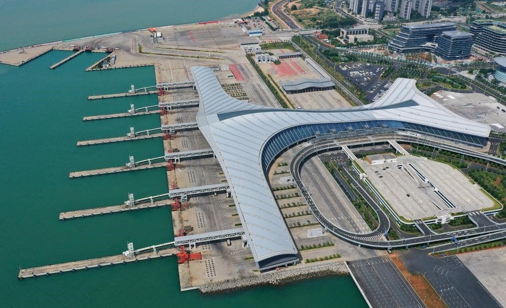 這是已經(jīng)停航的?？谛潞８郏?月4日攝，無(wú)人機(jī)照片）。新華社記者 郭程 攝