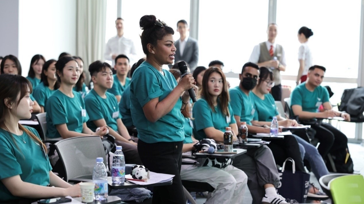 各方代表和在場嘉賓共同見證了培訓(xùn)基地的正式掛牌，活動當日還展開了培訓(xùn)試講環(huán)節(jié)。