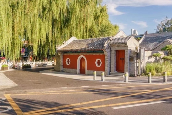 北京建筑大學(xué)古建保護與利用專業(yè)師生對北京德勝門內(nèi)大街開展空間品質(zhì)綜合提升項目，圖為項目竣工后的實景圖。校方供圖