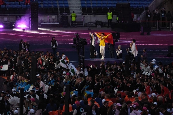 中國(guó)選手登上最高領(lǐng)獎(jiǎng)臺(tái)。人民網(wǎng)記者 于超凡攝